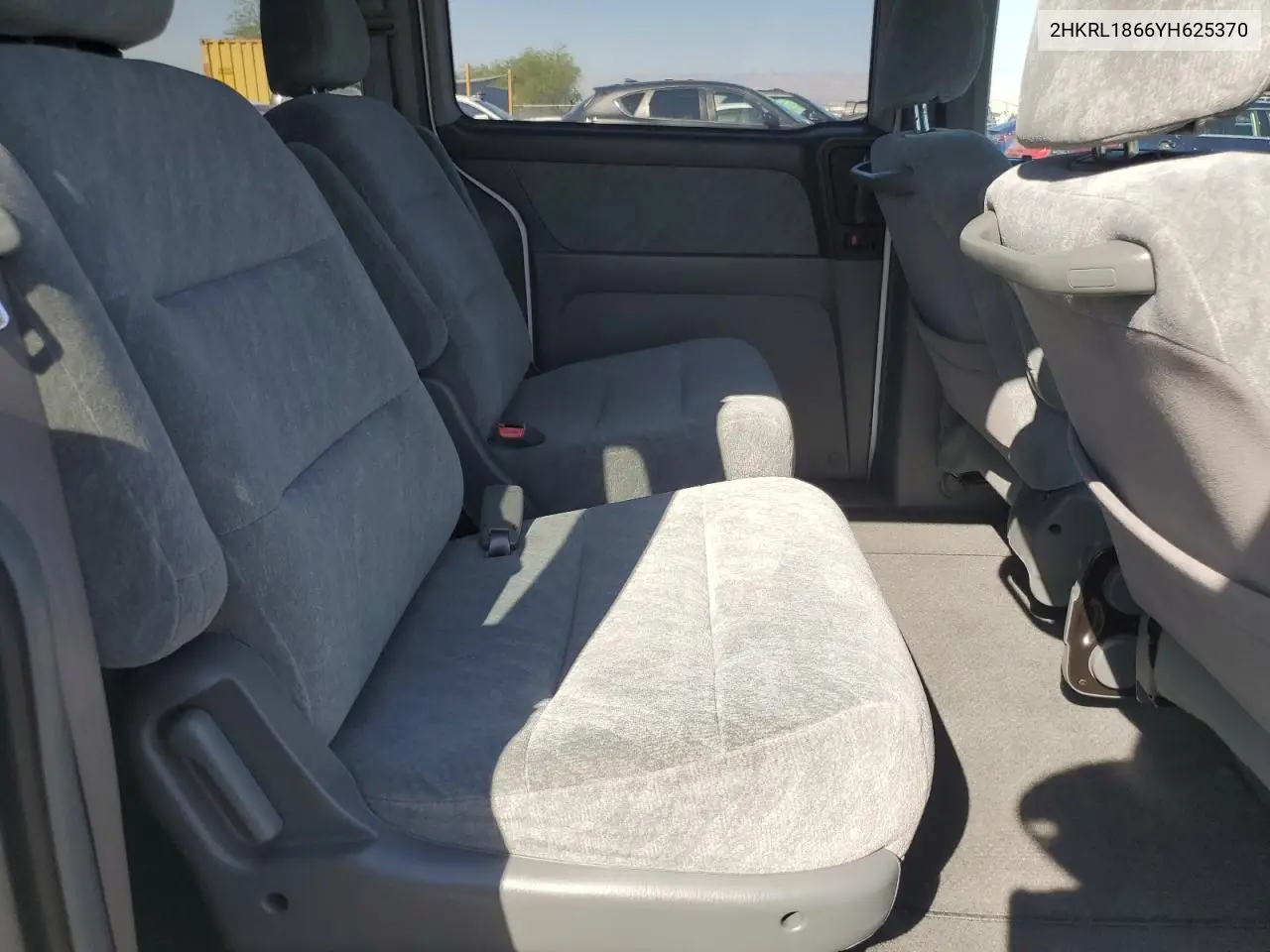 2000 Honda Odyssey Ex VIN: 2HKRL1866YH625370 Lot: 60981315
