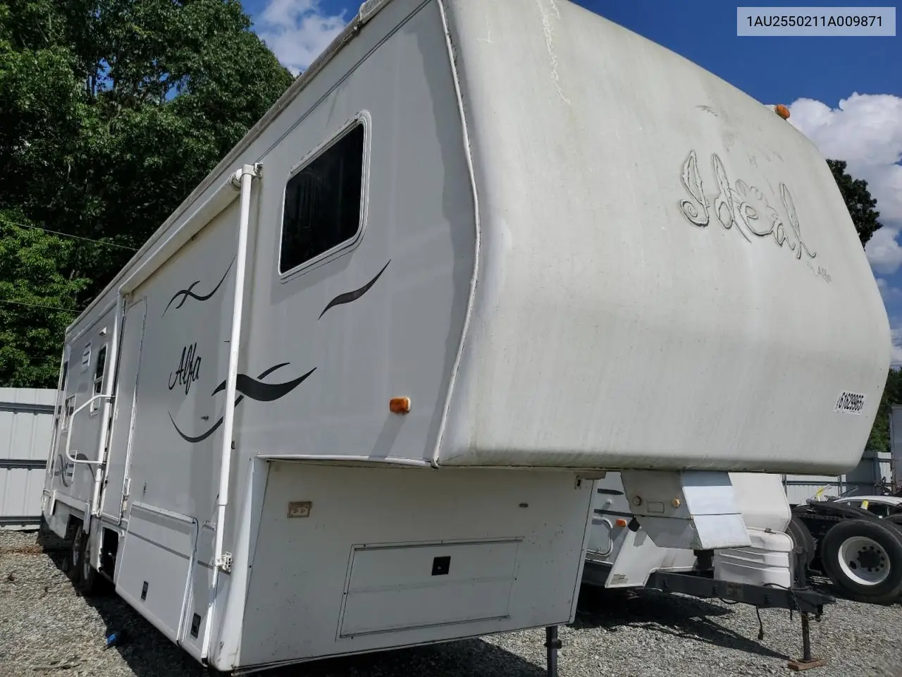 2001 Alfa Romeo Rv VIN: 1AU2550211A009871 Lot: 61629965