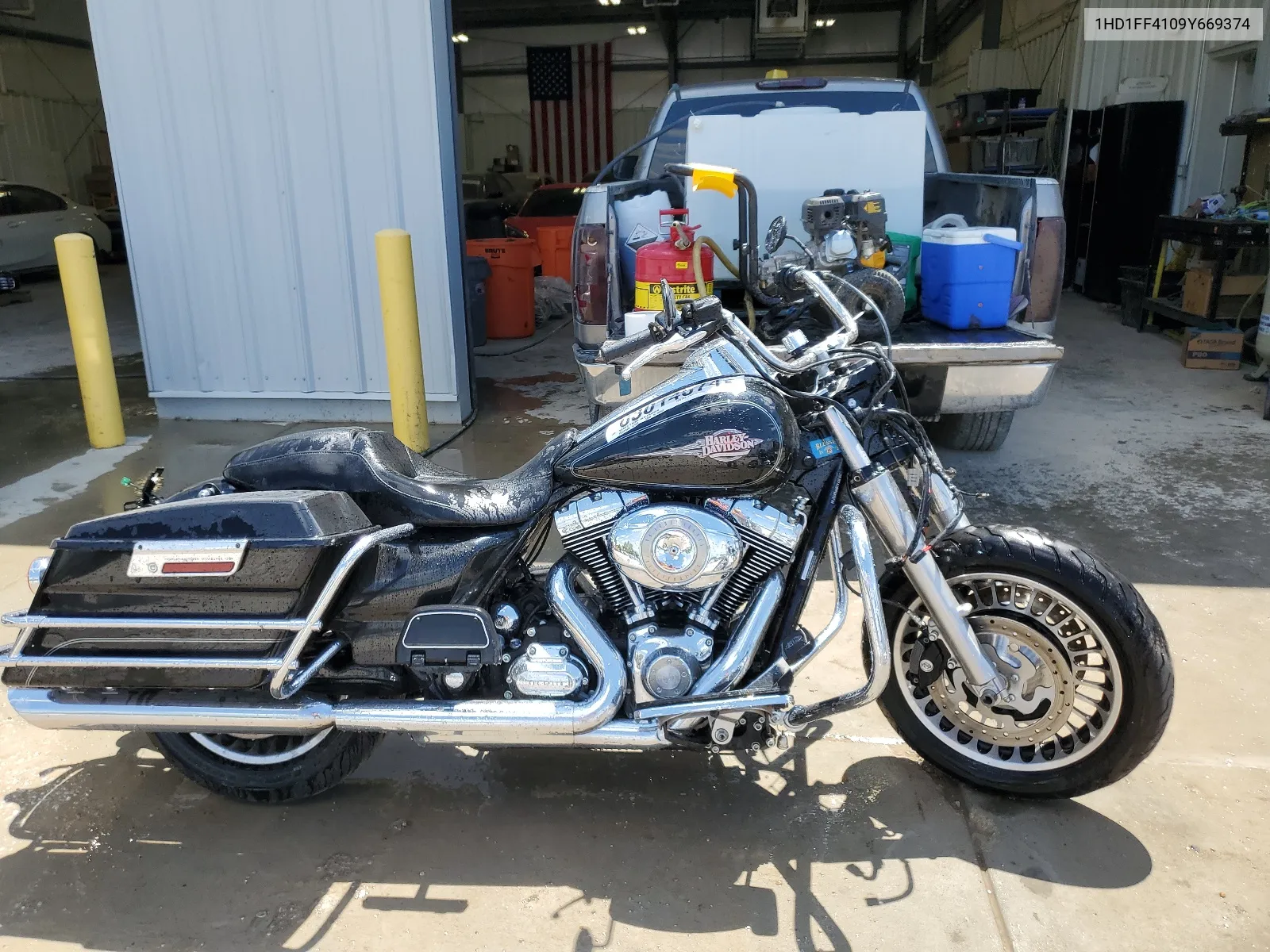2009 Harley-Davidson Flhtc VIN: 1HD1FF4109Y669374 Lot: 63014674