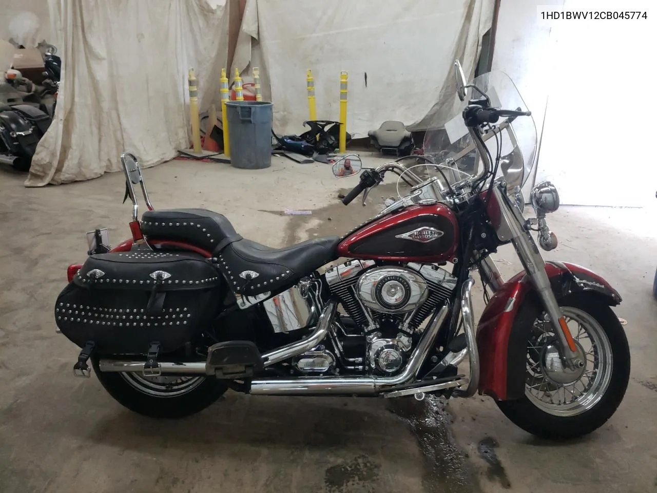 2012 Harley-Davidson Flstc Heritage Softail Classic VIN: 1HD1BWV12CB045774 Lot: 61683444