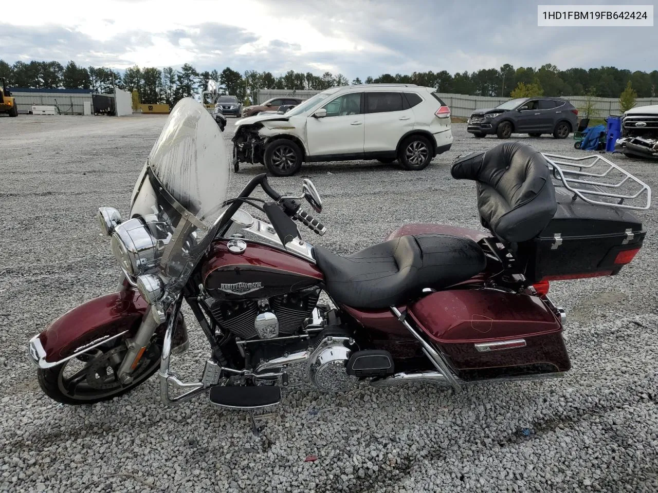 2015 Harley-Davidson Flhr Road King VIN: 1HD1FBM19FB642424 Lot: 73595094
