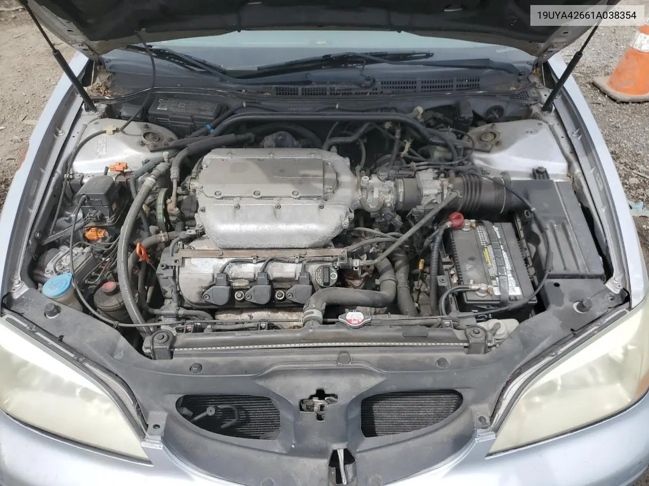 2001 Acura 3.2Cl Type-S VIN: 19UYA42661A038354 Lot: 53610185