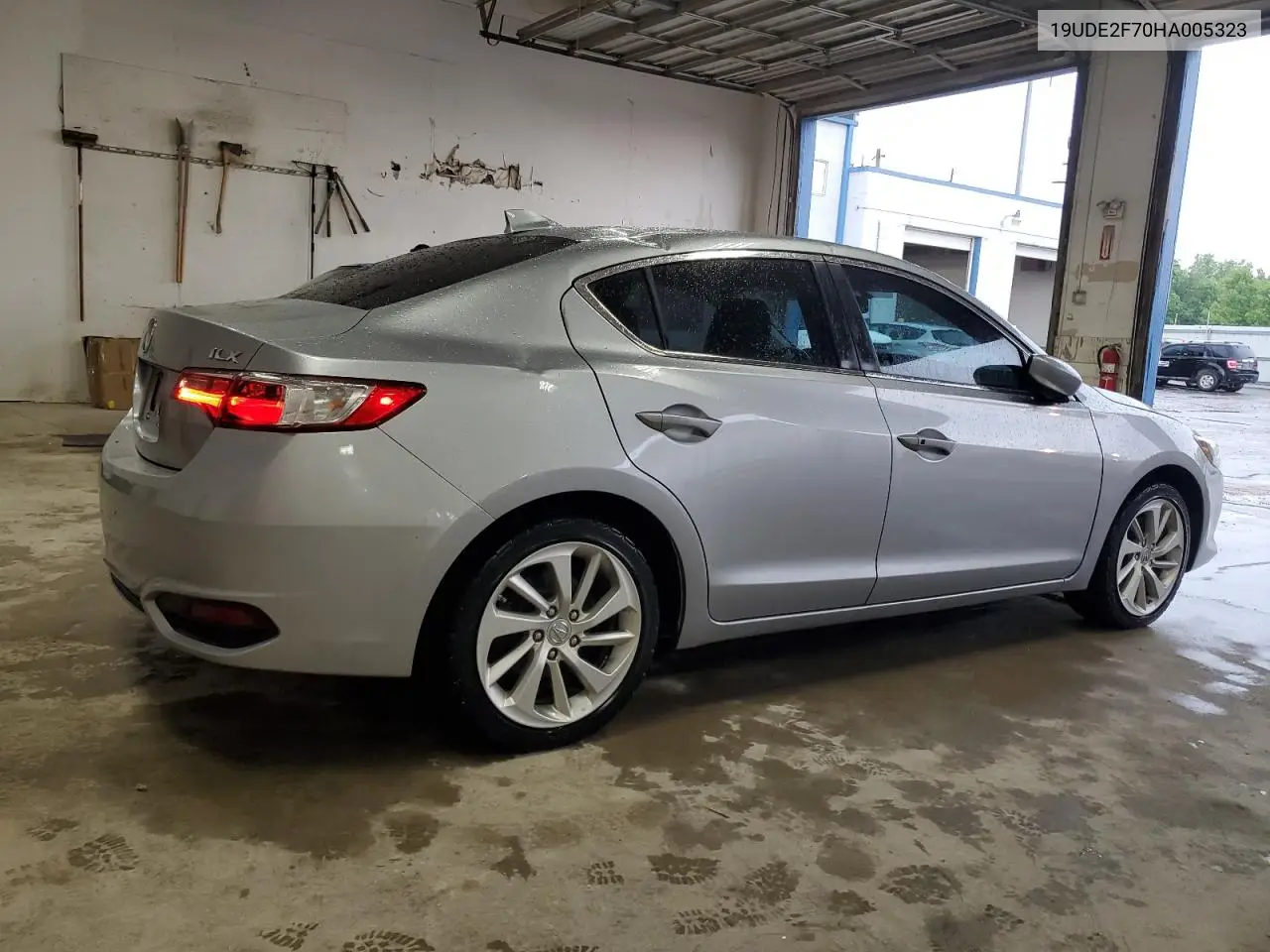 2017 Acura Ilx Premium VIN: 19UDE2F70HA005323 Lot: 62720155