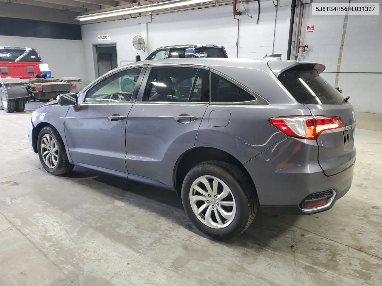 2017 Acura Rdx Technology VIN: 5J8TB4H56HL031327 Lot: 55876625