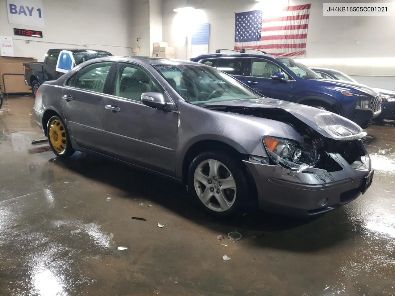 2005 Acura Rl VIN: JH4KB16505C001021 Lot: 45394305