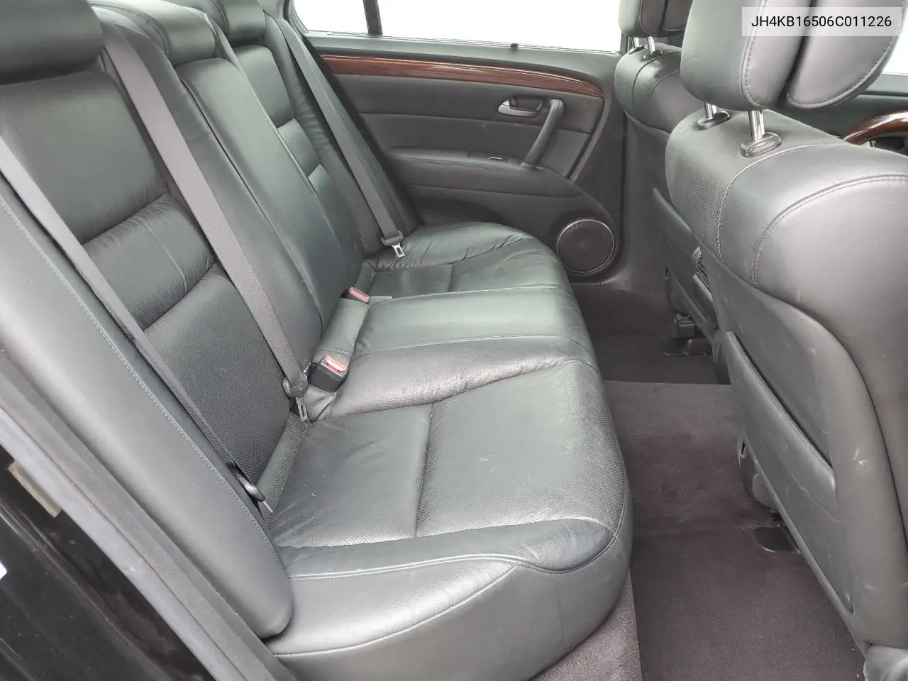 2006 Acura Rl VIN: JH4KB16506C011226 Lot: 53918385