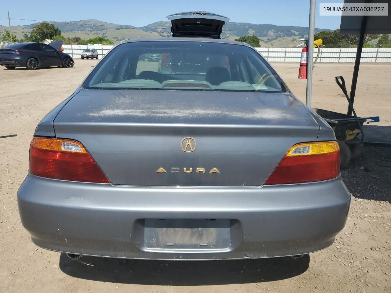 1999 Acura 3.2Tl VIN: 19UUA5643XA036227 Lot: 55781075