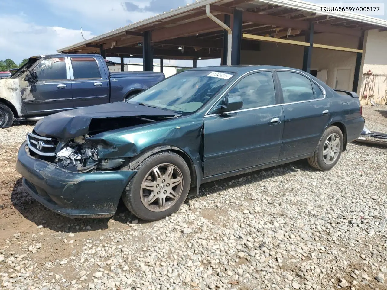 2000 Acura 3.2Tl VIN: 19UUA5669YA005177 Lot: 61045015