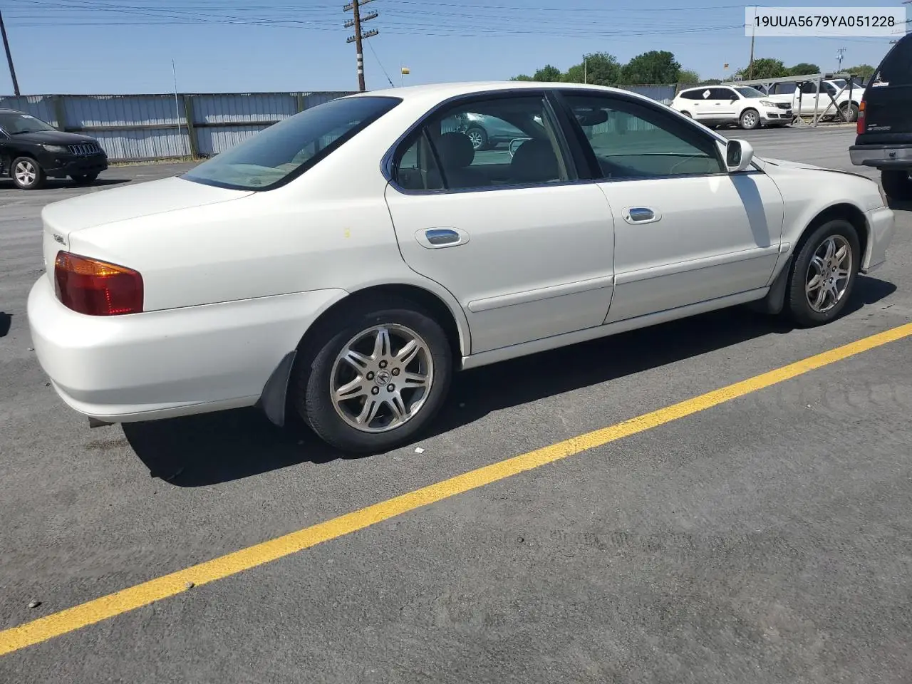 2000 Acura 3.2Tl VIN: 19UUA5679YA051228 Lot: 61774655