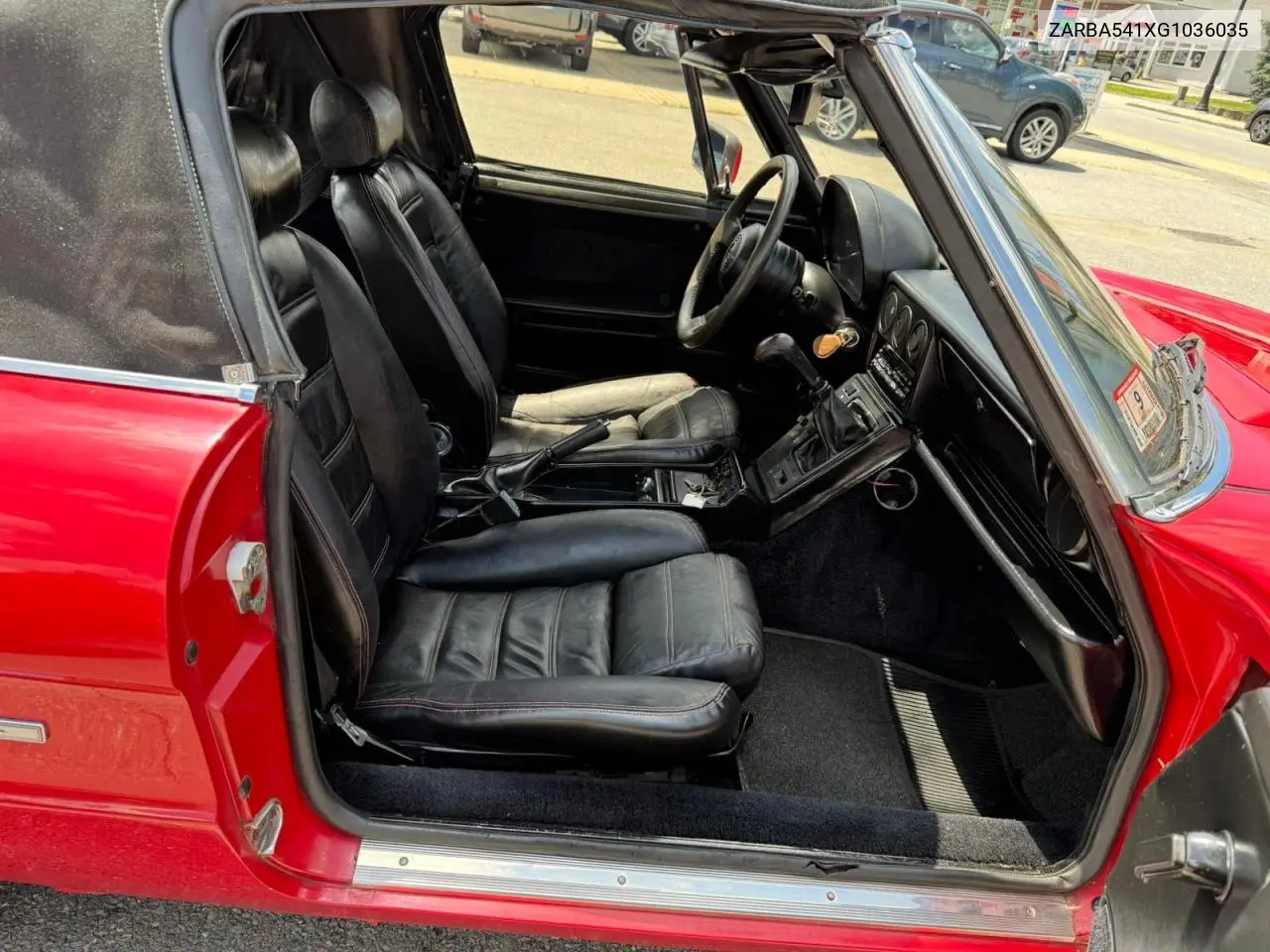 1986 Alfa Romeo Veloce 2000 Spider VIN: ZARBA541XG1036035 Lot: 62930015