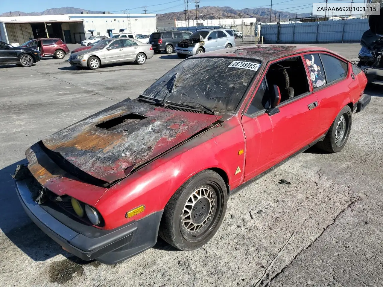 1981 Alfa Romeo Gt V6 2.5 VIN: ZARAA6692B1001115 Lot: 88798085