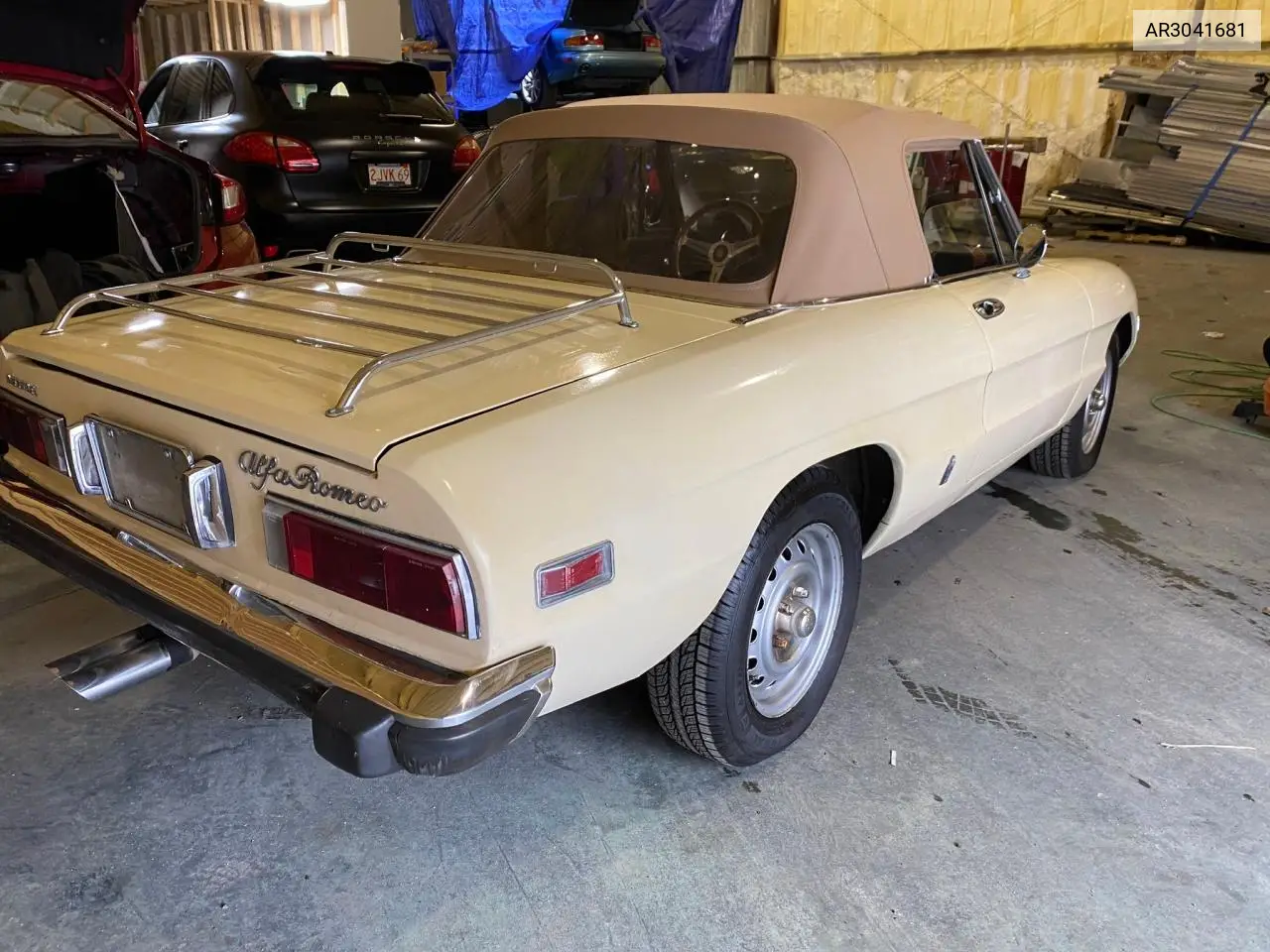 1973 Alfa Romeo Spider VIN: AR3041681 Lot: 55390735