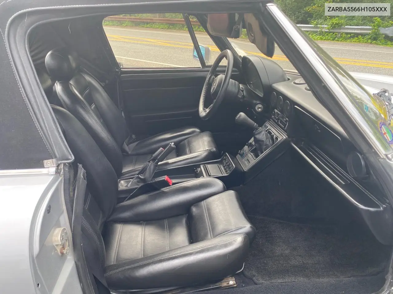 1987 Alfa Romeo Spider Quadrifoglio VIN: ZARBA5566H105XXX Lot: 63038355
