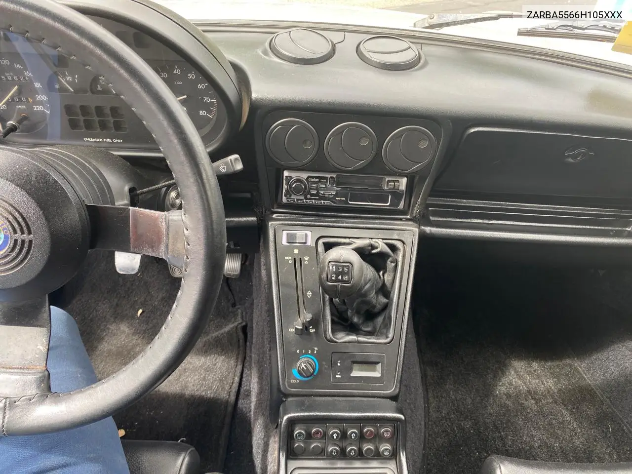 1987 Alfa Romeo Spider Quadrifoglio VIN: ZARBA5566H105XXX Lot: 63038355