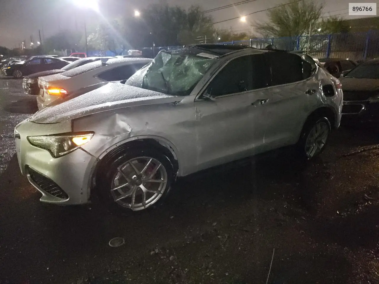 2018 Alfa Romeo Stelvio Ti VIN: 896766 Lot: 56077105