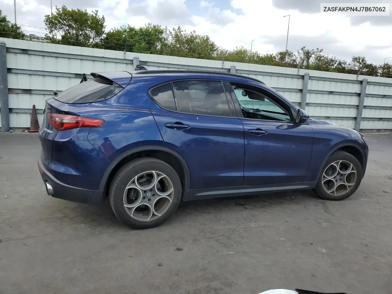 2018 Alfa Romeo Stelvio Sport VIN: ZASFAKPN4J7B67062 Lot: 51075705