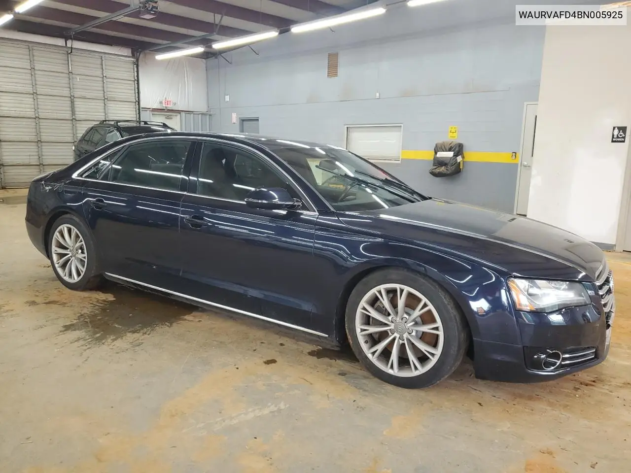 2011 Audi A8 L Quattro VIN: WAURVAFD4BN005925 Lot: 56998325