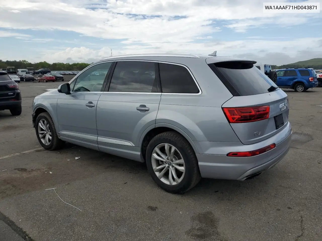 wa1aaaf71hd043871 WA1AAAF71HD043871 2017 Audi Q7 Premium