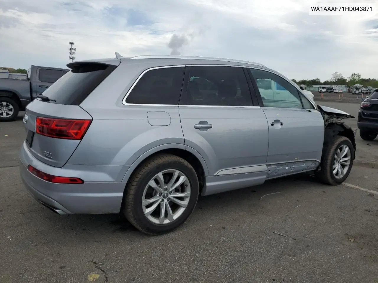 wa1aaaf71hd043871 WA1AAAF71HD043871 2017 Audi Q7 Premium