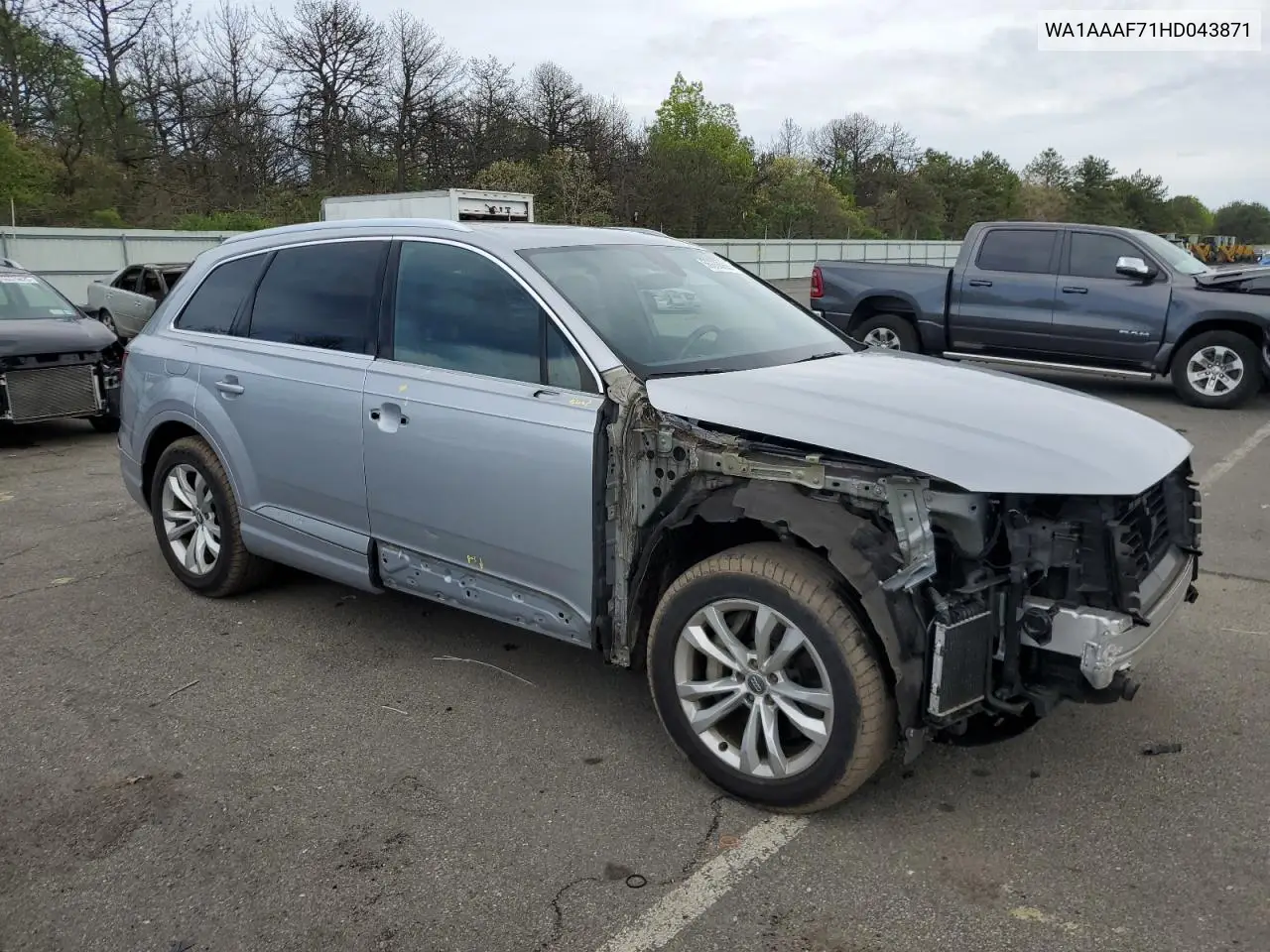 wa1aaaf71hd043871 WA1AAAF71HD043871 2017 Audi Q7 Premium