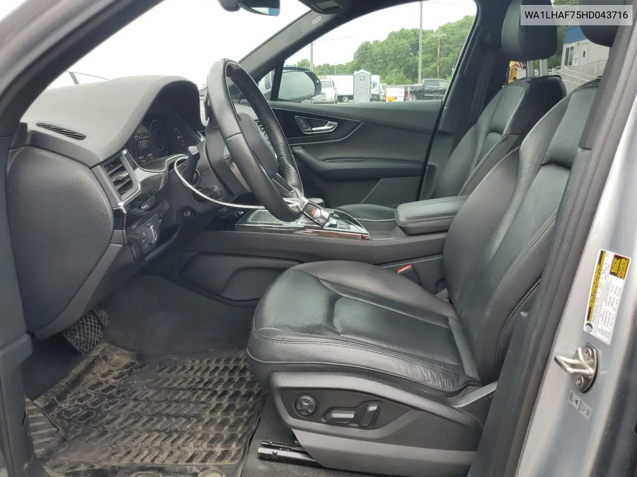 2017 Audi Q7 Premium Plus VIN: WA1LHAF75HD043716 Lot: 61572205