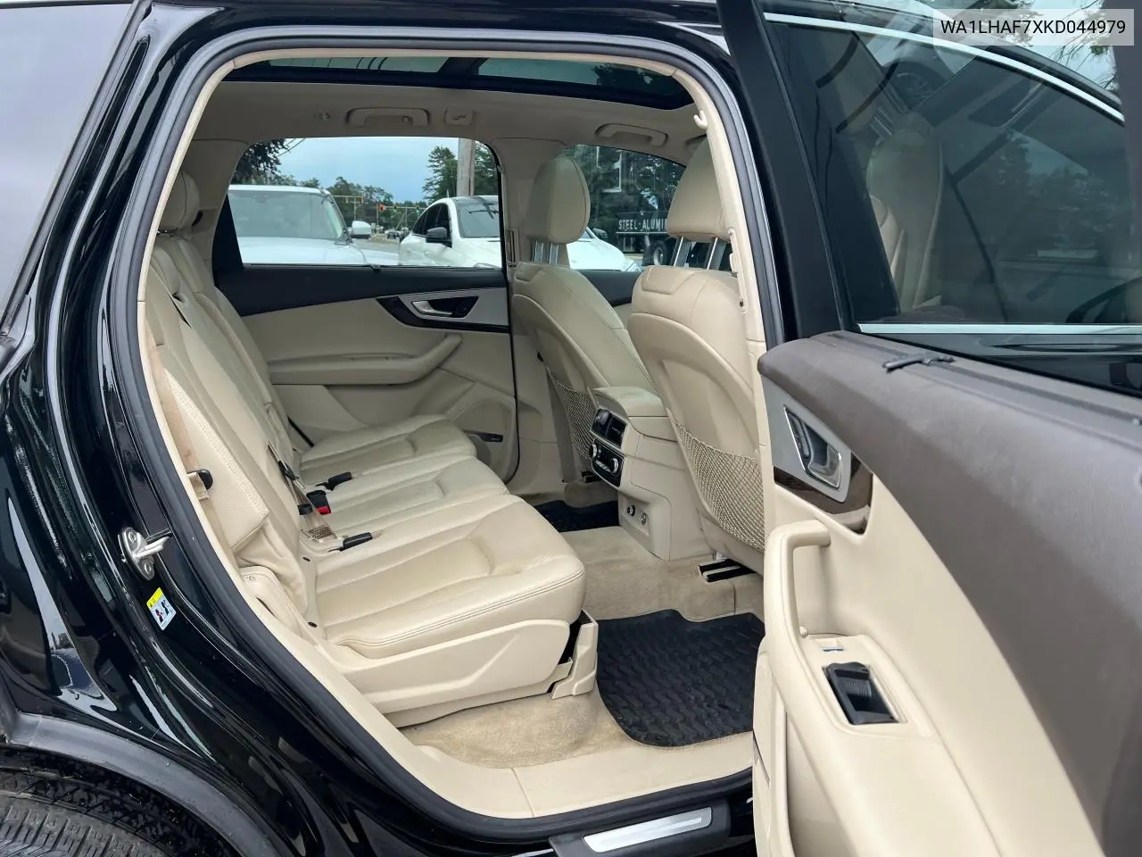 2019 Audi Q7 Premium Plus VIN: WA1LHAF7XKD044979 Lot: 63196635