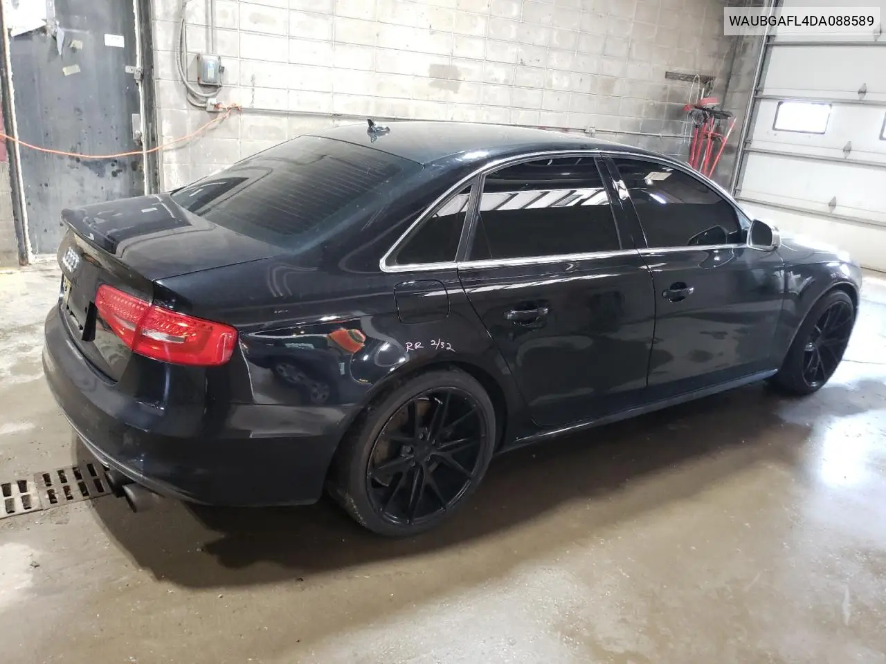 2013 Audi S4 Premium Plus VIN: WAUBGAFL4DA088589 Lot: 60080445