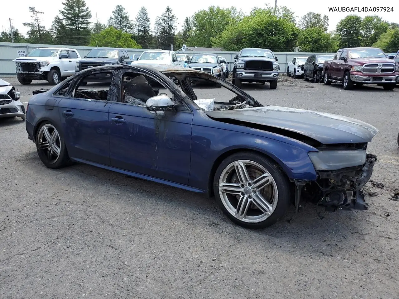 2013 Audi S4 Premium Plus VIN: WAUBGAFL4DA097924 Lot: 62298105