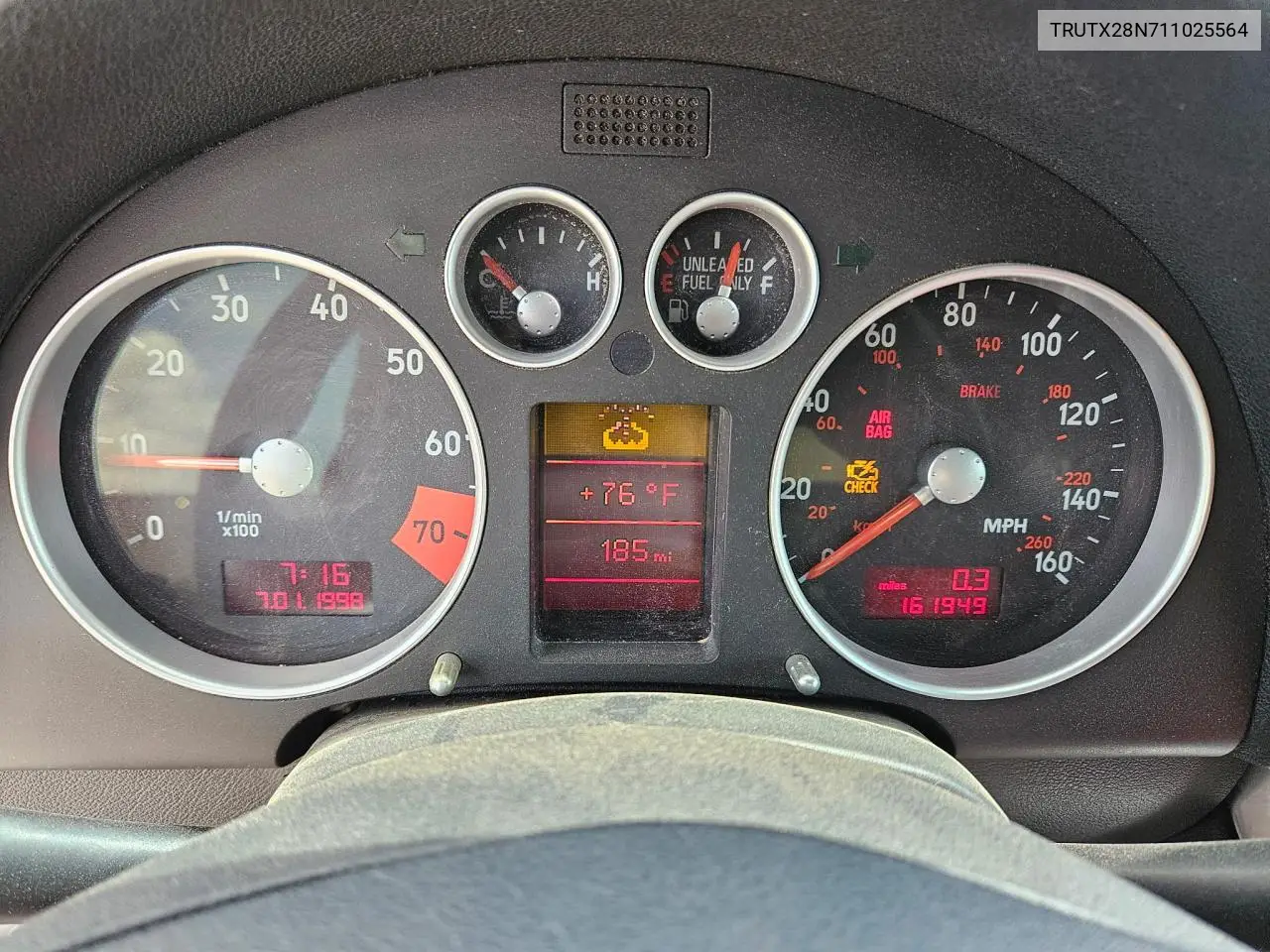 2001 Audi Tt VIN: TRUTX28N711025564 Lot: 56255685