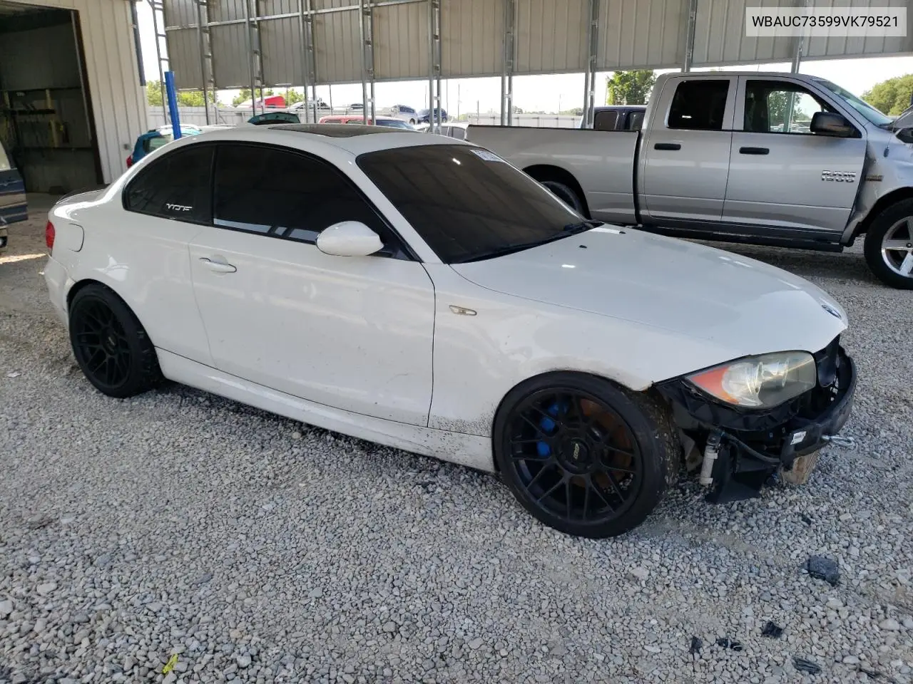 2009 BMW 135 I VIN: WBAUC73599VK79521 Lot: 57122305