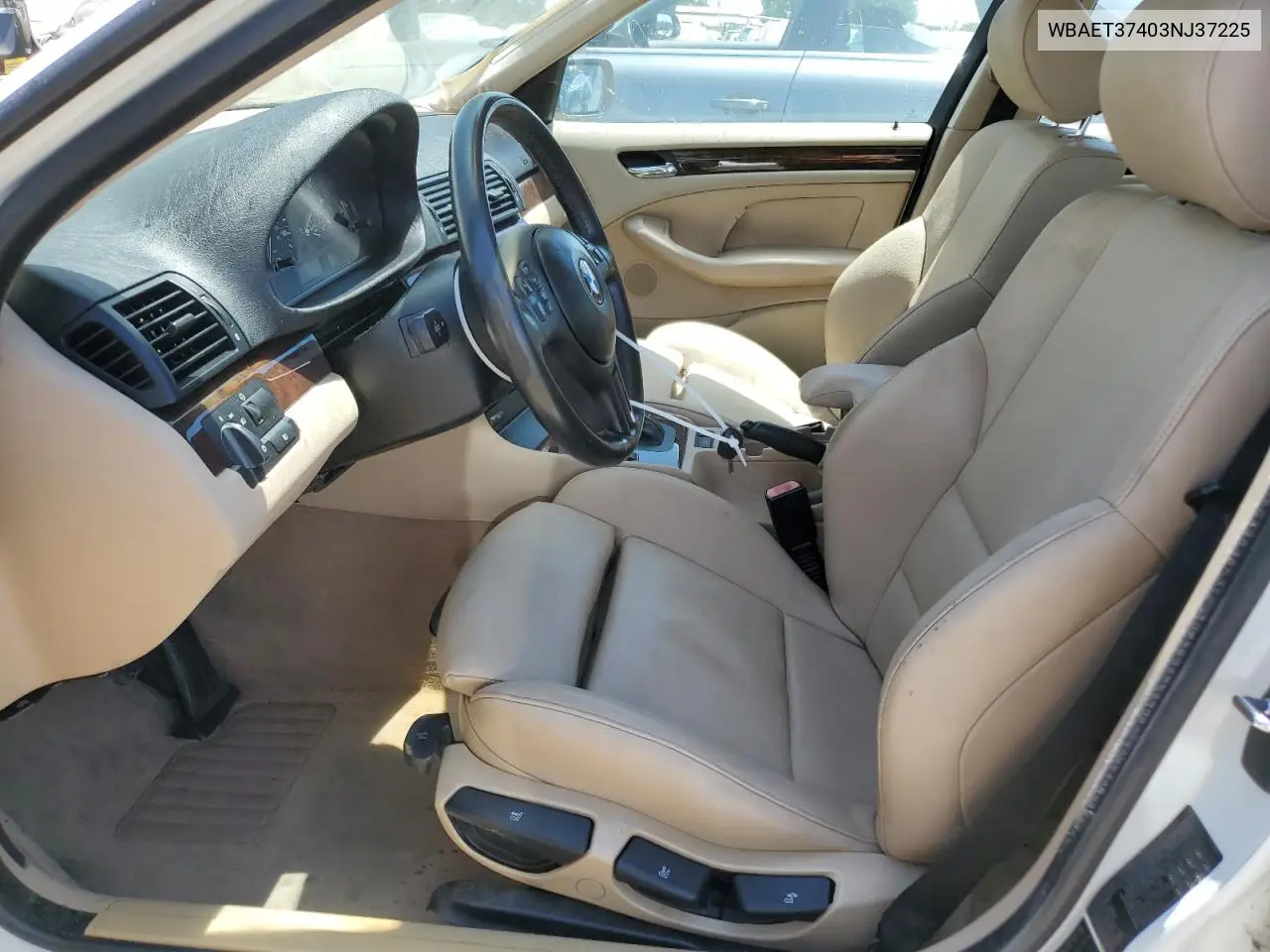 2003 BMW 325 I VIN: WBAET37403NJ37225 Lot: 62713445
