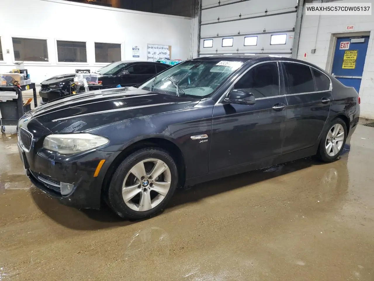2012 BMW 528 Xi VIN: WBAXH5C57CDW05137 Lot: 63267655