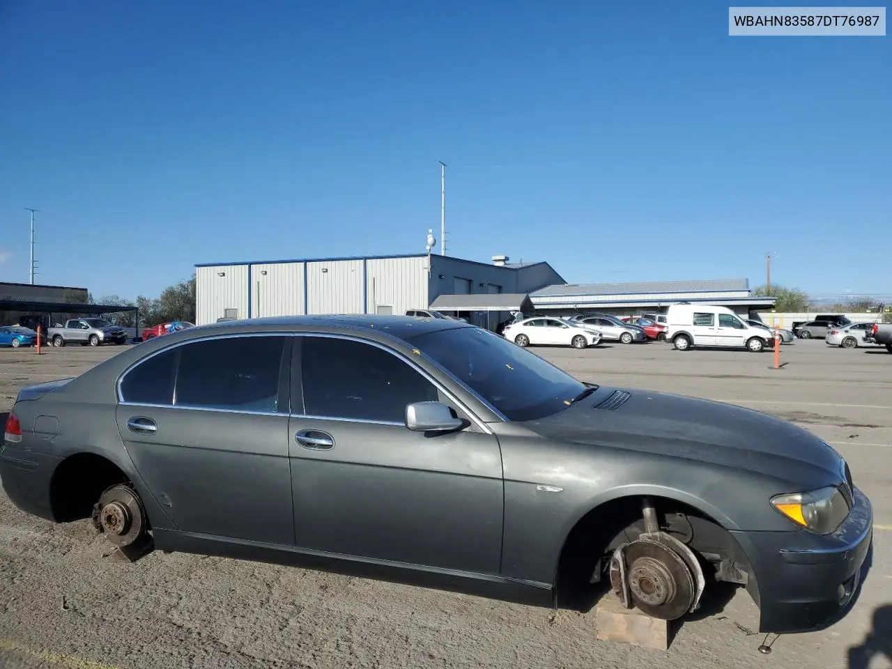 2007 BMW 750 VIN: WBAHN83587DT76987 Lot: 51703855