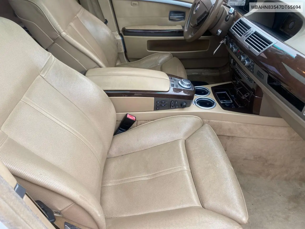 2007 BMW 750 VIN: WBAHN83547DT65694 Lot: 56299075