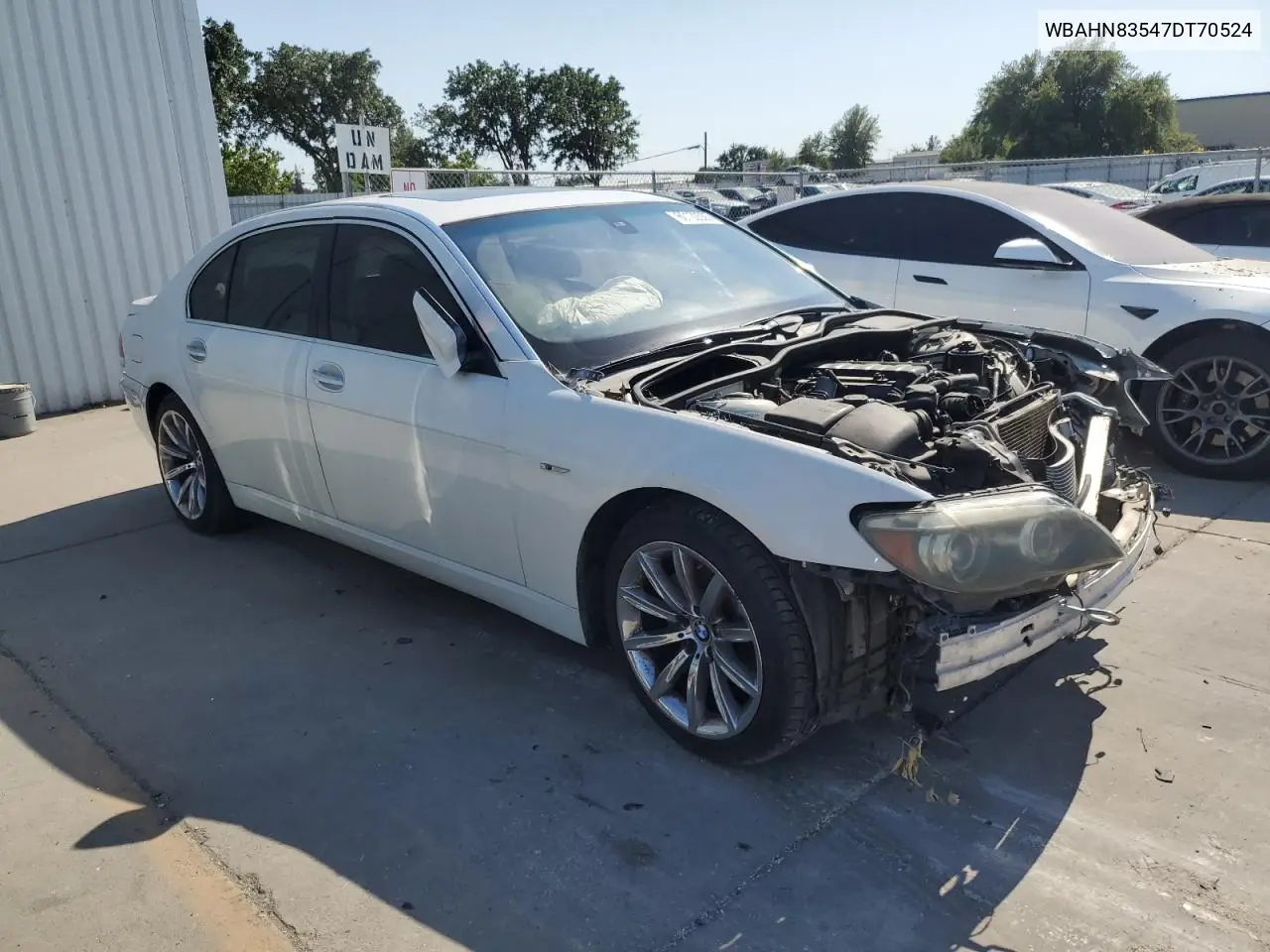 2007 BMW 750 VIN: WBAHN83547DT70524 Lot: 60130555