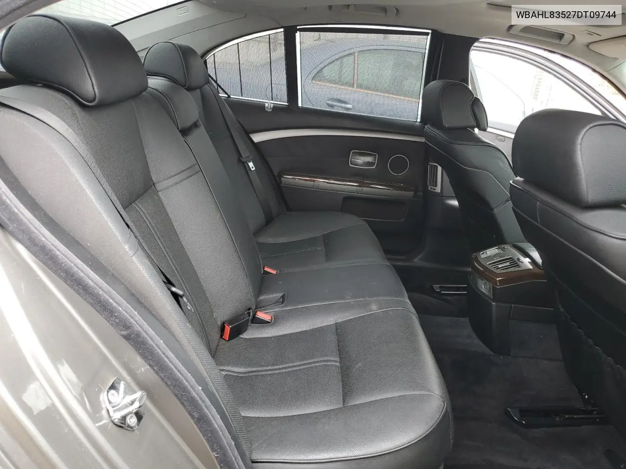 2007 BMW 750 I VIN: WBAHL83527DT09744 Lot: 62309195