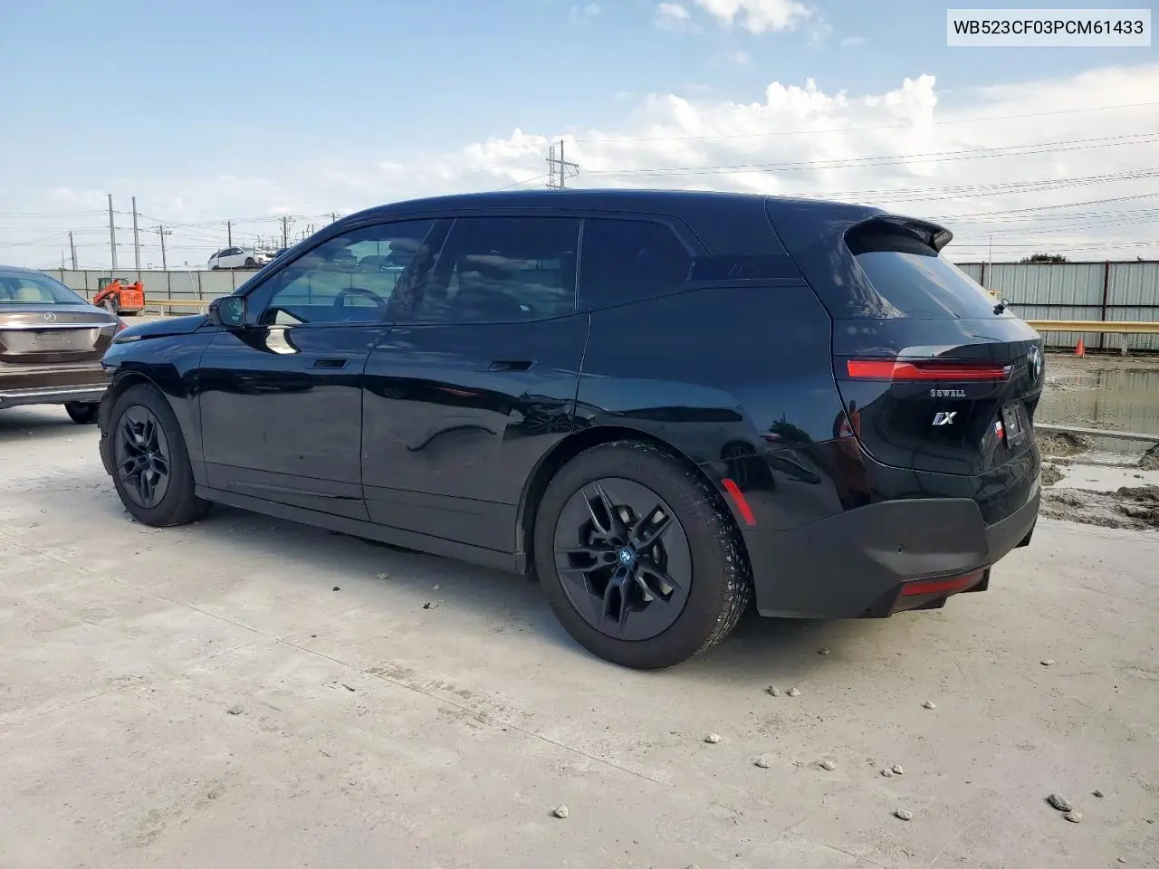 2023 BMW Ix xDrive50 VIN: WB523CF03PCM61433 Lot: 60223135