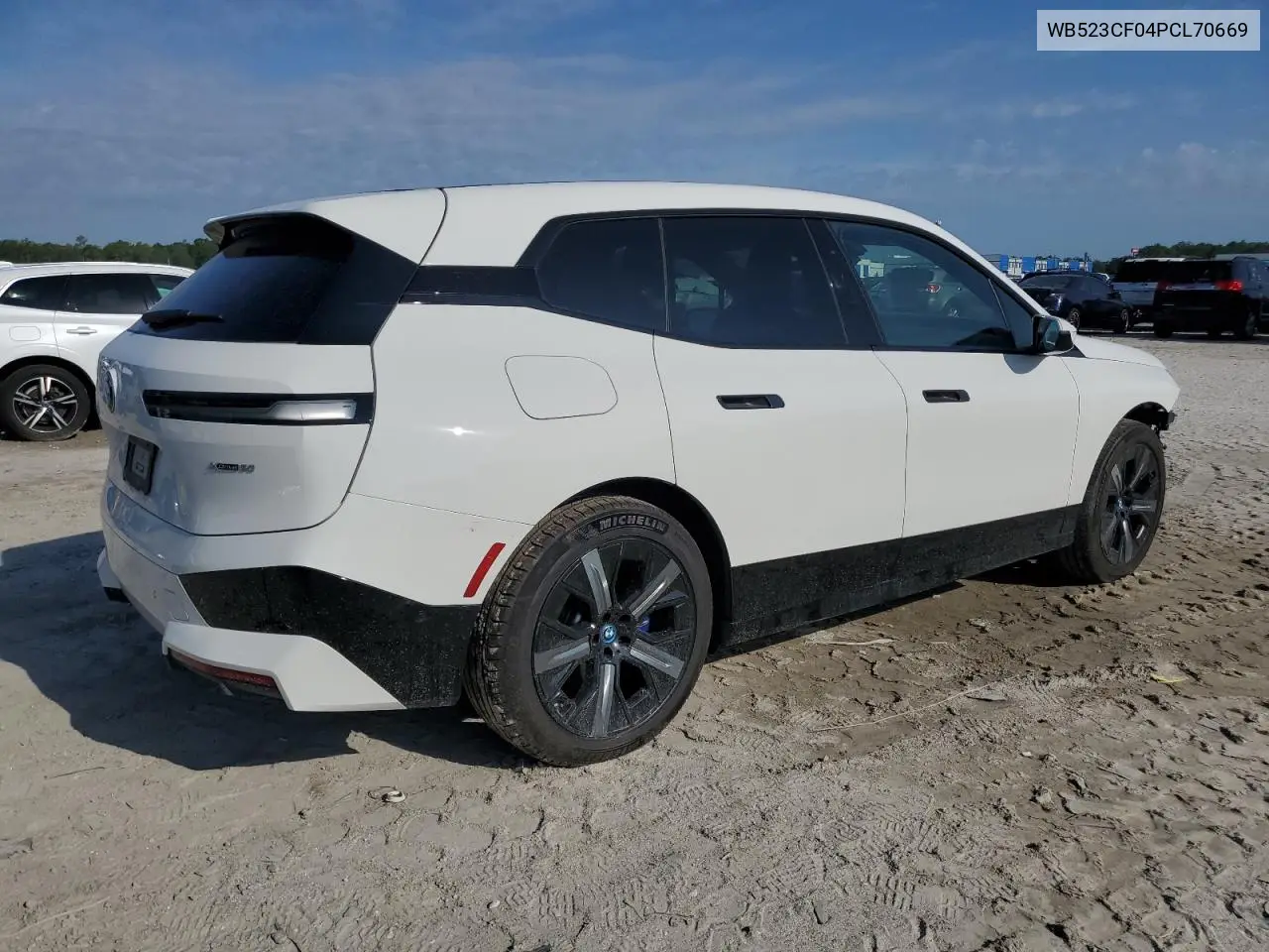 2023 BMW Ix xDrive50 VIN: WB523CF04PCL70669 Lot: 61198225