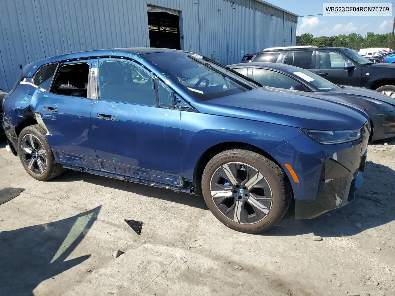 2024 BMW Ix xDrive50 VIN: WB523CF04RCN76769 Lot: 61425735
