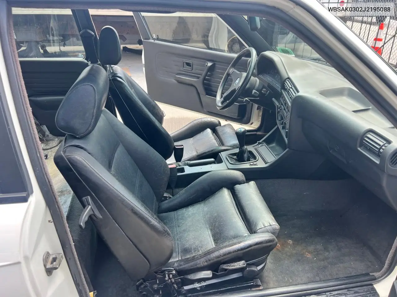 1988 BMW M3 VIN: WBSAK0302J2195088 Lot: 59734375