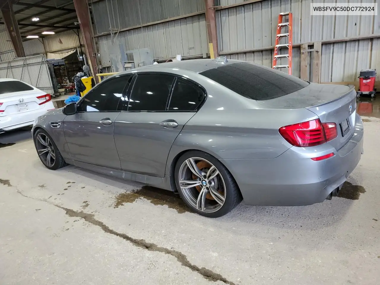 2013 BMW M5 VIN: WBSFV9C50DC772924 Lot: 54658805