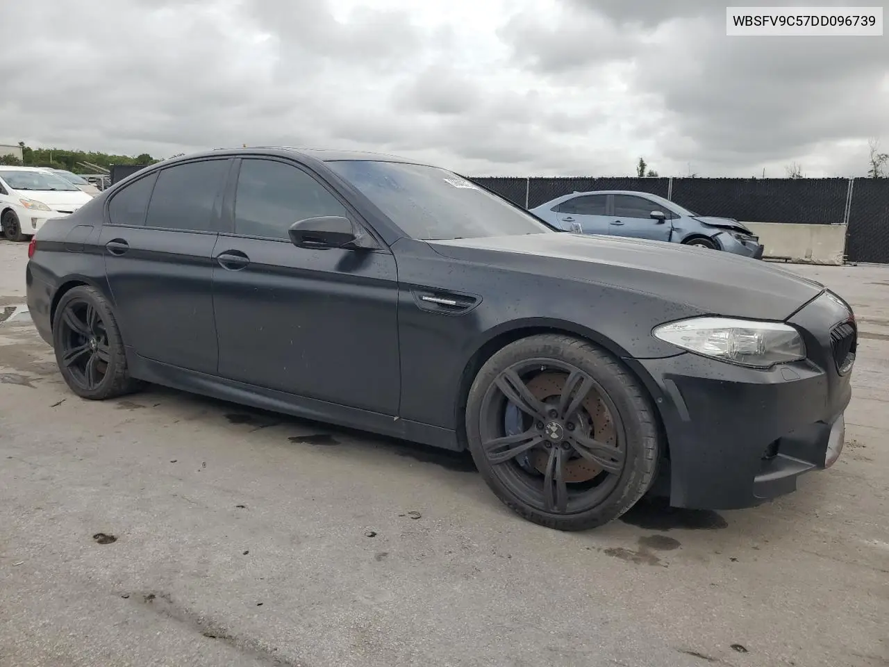 2013 BMW M5 VIN: WBSFV9C57DD096739 Lot: 59640315