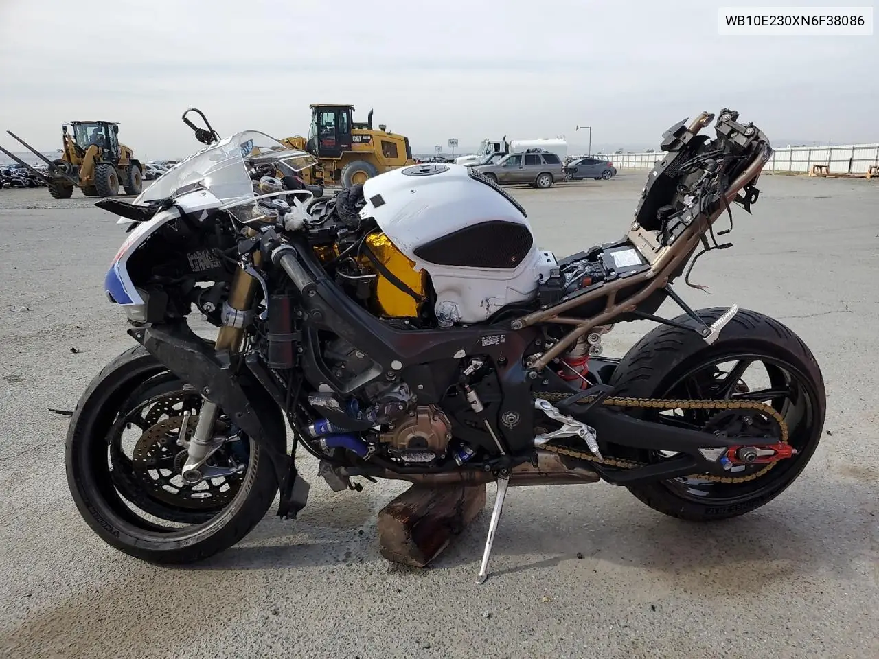 2022 BMW S 1000 Rr VIN: WB10E230XN6F38086 Lot: 55690405