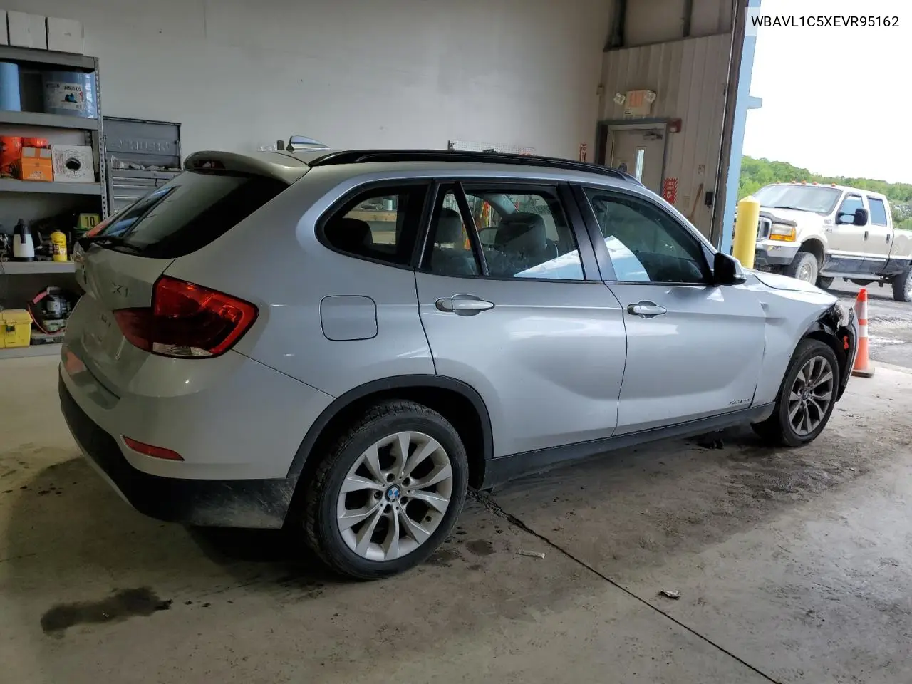2014 BMW X1 xDrive28I VIN: WBAVL1C5XEVR95162 Lot: 55218125