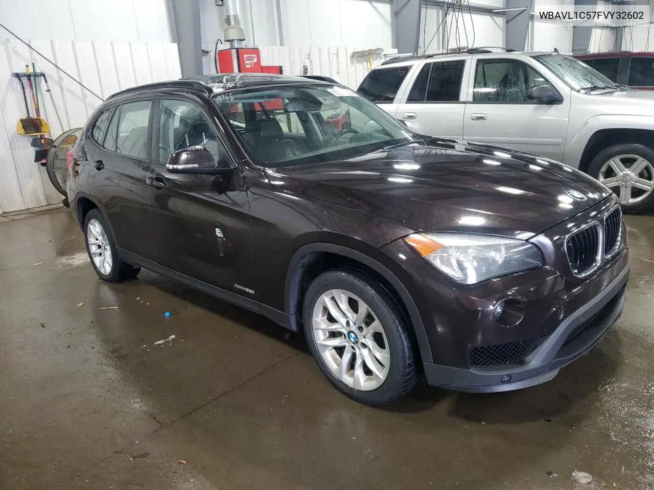 2015 BMW X1 xDrive28I VIN: WBAVL1C57FVY32602 Lot: 62097935