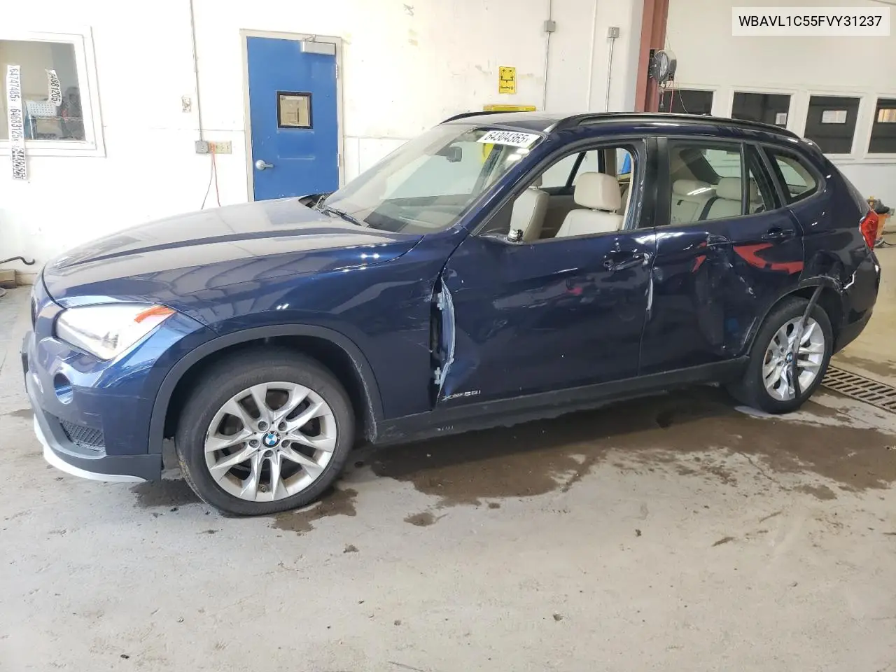 2015 BMW X1 xDrive28I VIN: WBAVL1C55FVY31237 Lot: 64304365