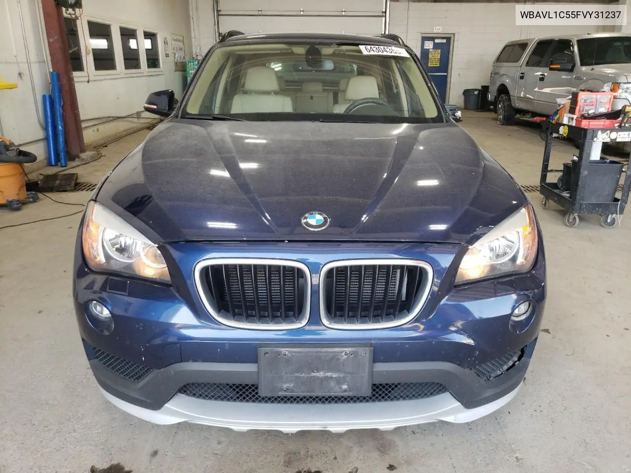 2015 BMW X1 xDrive28I VIN: WBAVL1C55FVY31237 Lot: 64304365