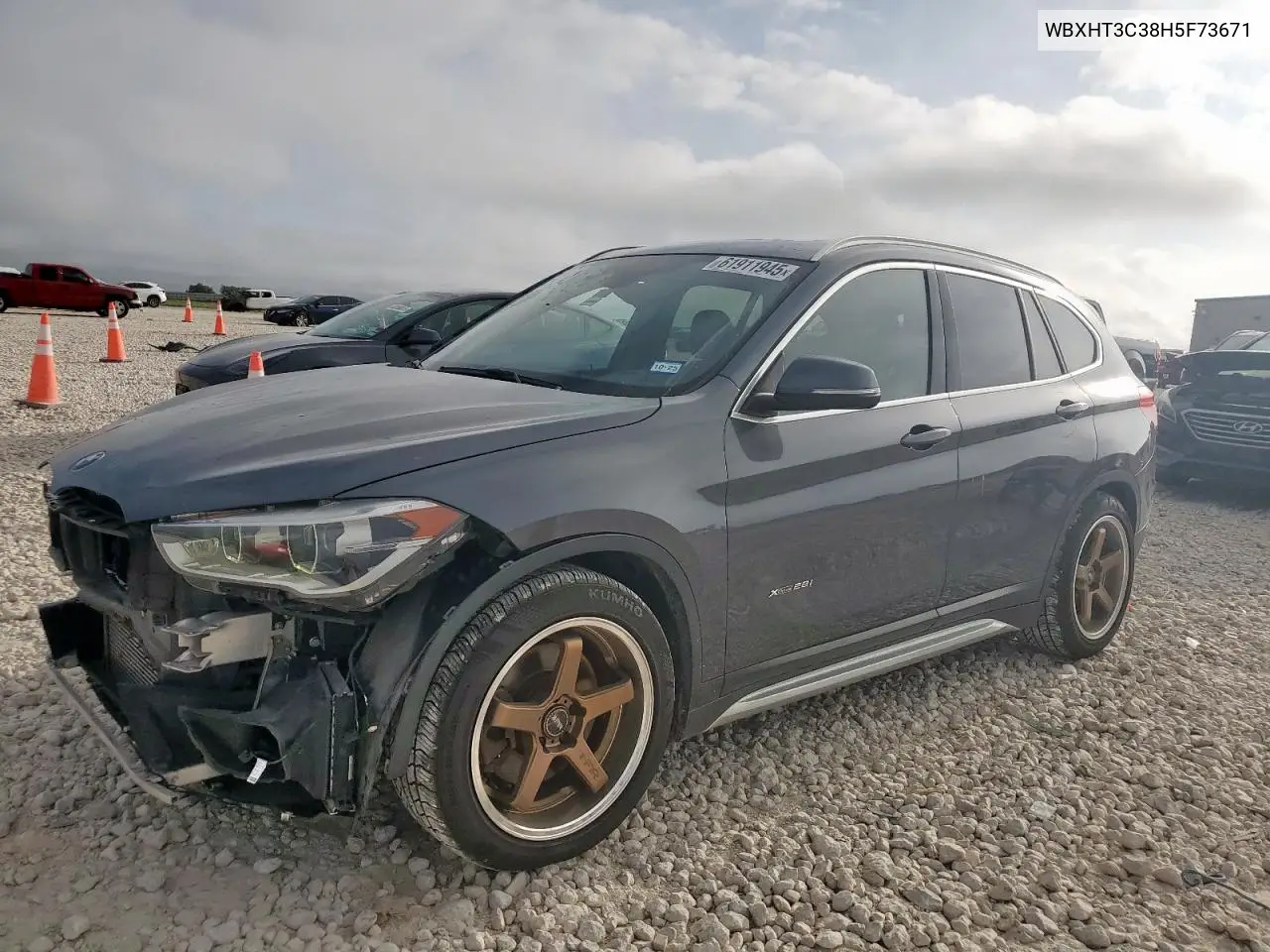 2017 BMW X1 xDrive28I VIN: WBXHT3C38H5F73671 Lot: 61911945