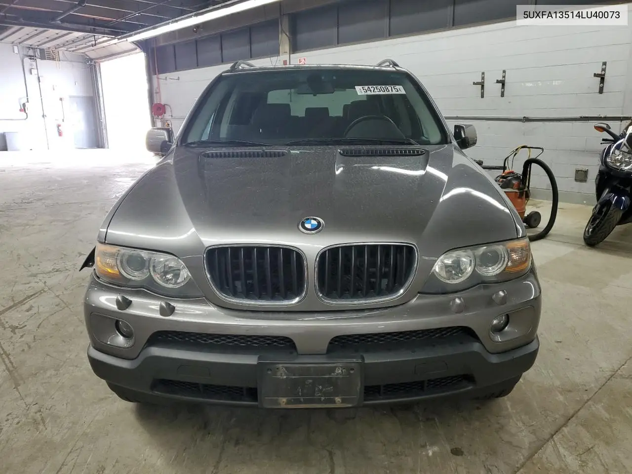 2004 BMW X5 3.0I VIN: 5UXFA13514LU40073 Lot: 54250875