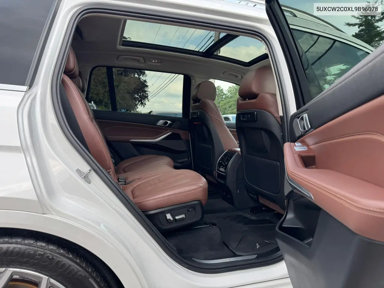 2020 BMW X7 xDrive40I VIN: 5UXCW2C0XL9B96078 Lot: 65096015